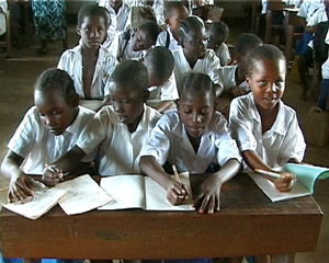 Schüler in der Primarschule Mapinduzi in Ifakara